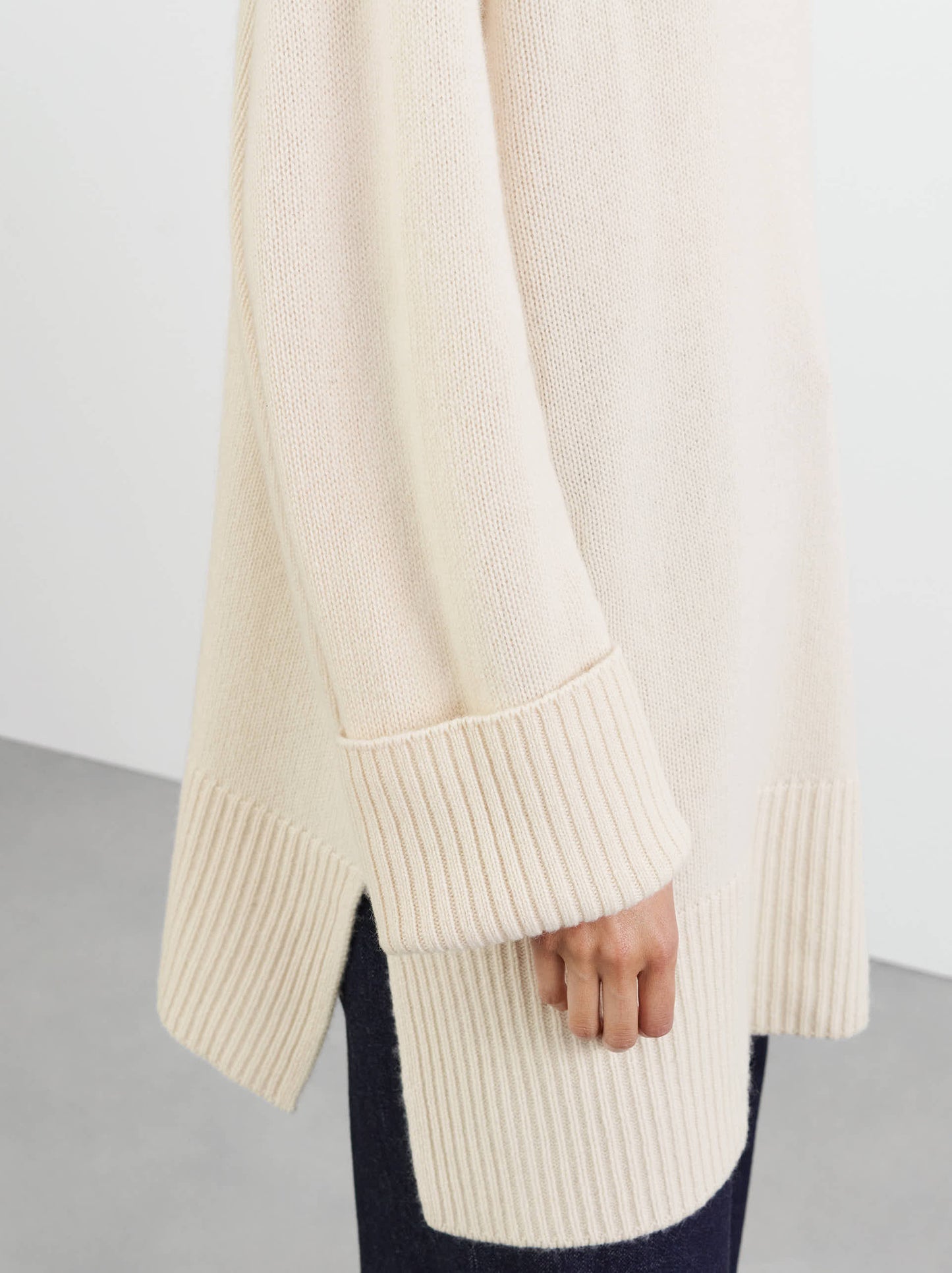 Raglan O-Neck - Feather White
