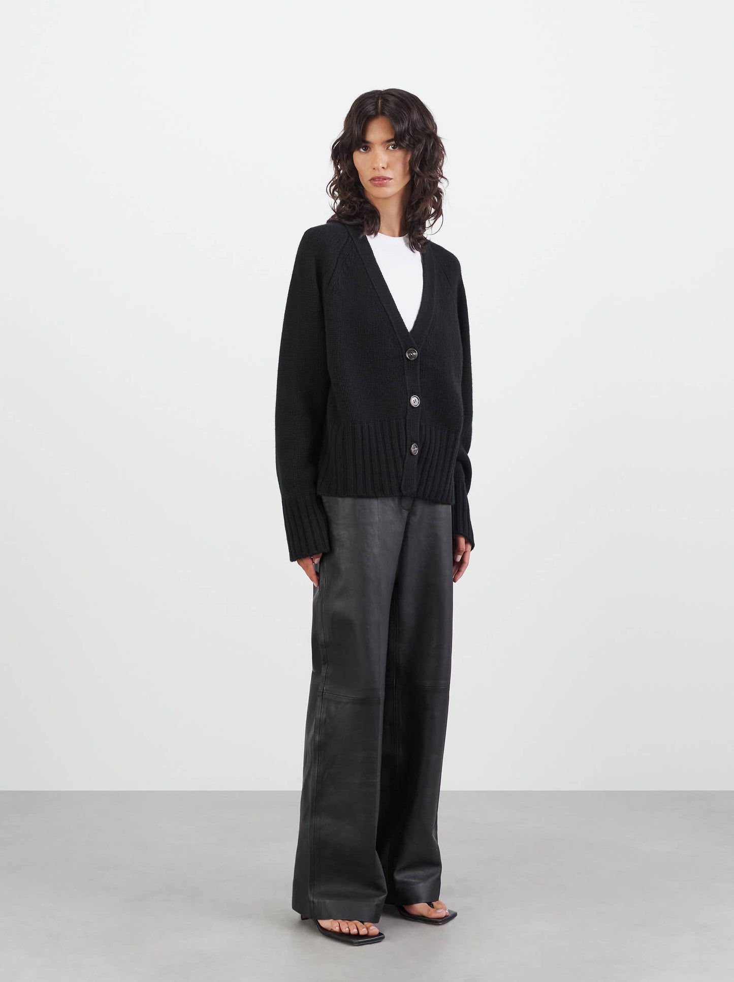 V-neck Cardigan - Black