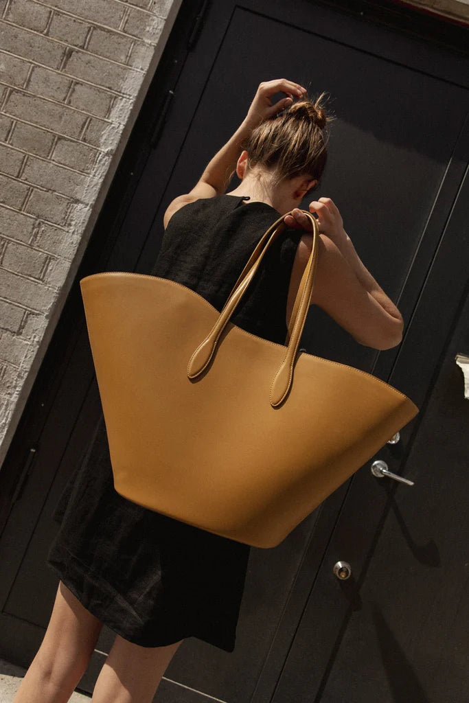 Open Tulip Tote Large Biscotto Bag