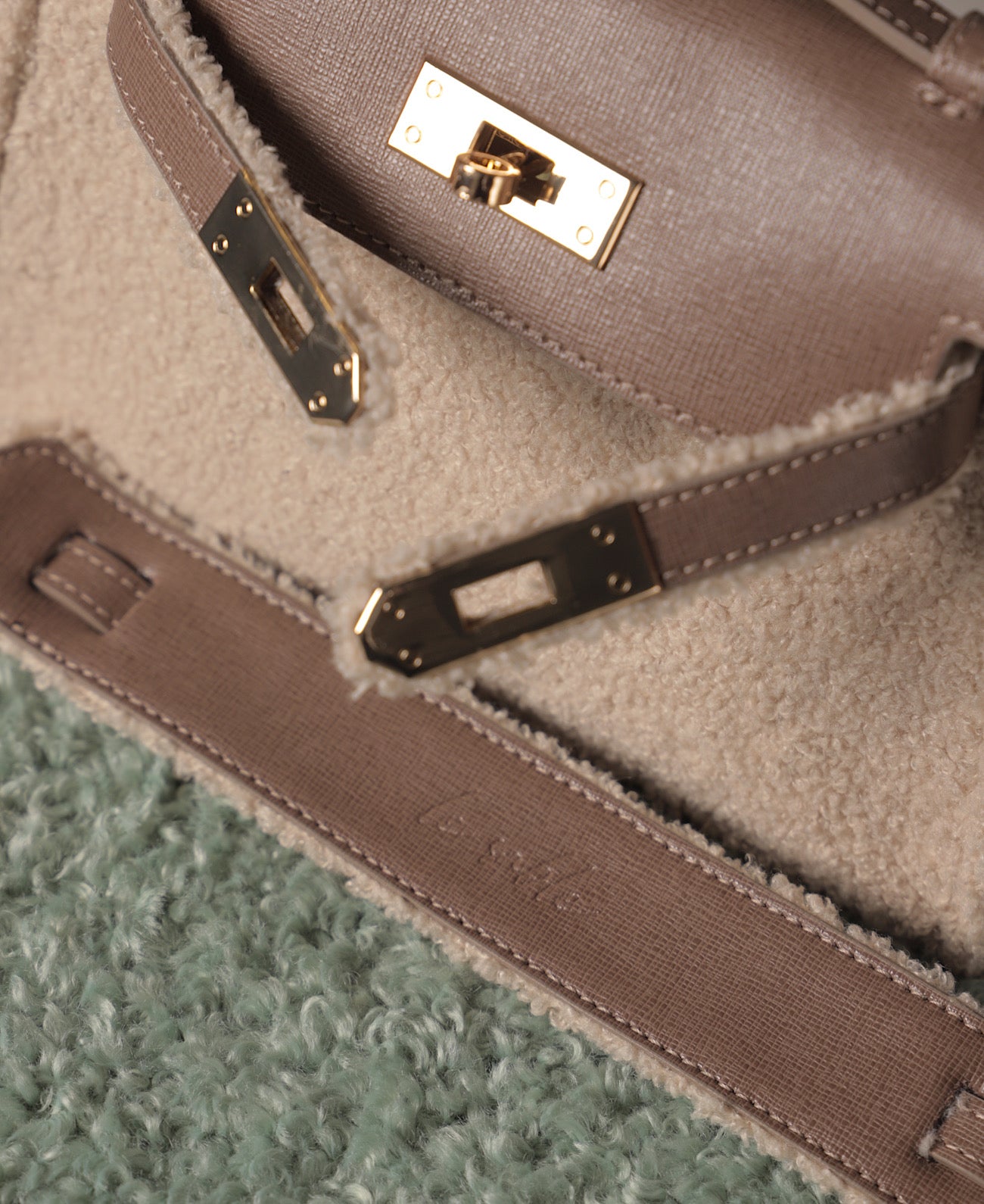 Tóla "Almost Naked" Bag