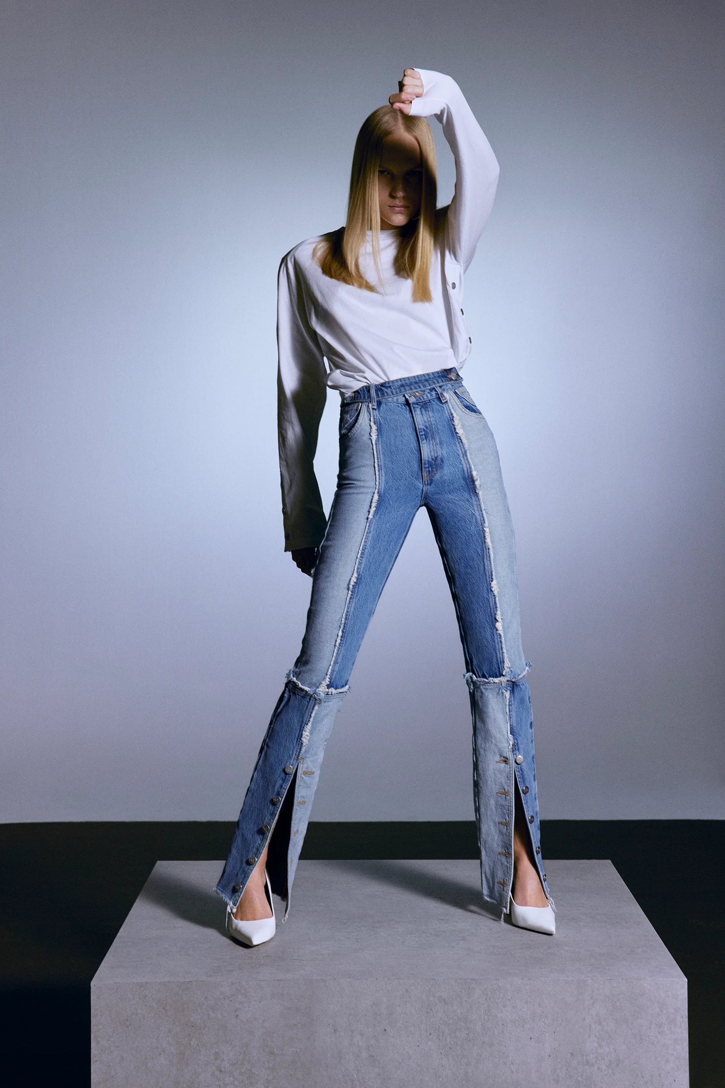 Bella - Blue Jeans